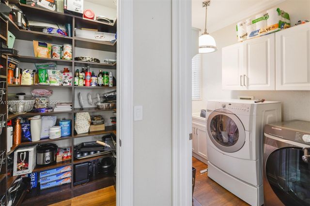 1448 Mariner Way, Hollywood, FL 33019