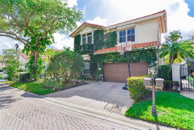 1448 Mariner Way, Hollywood, FL 33019