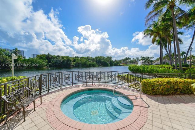 1448 Mariner Way, Hollywood, FL 33019