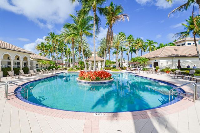 1448 Mariner Way, Hollywood, FL 33019