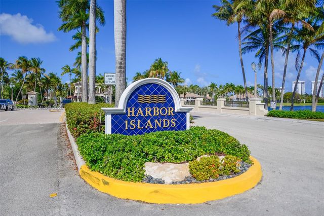 1448 Mariner Way, Hollywood, FL 33019