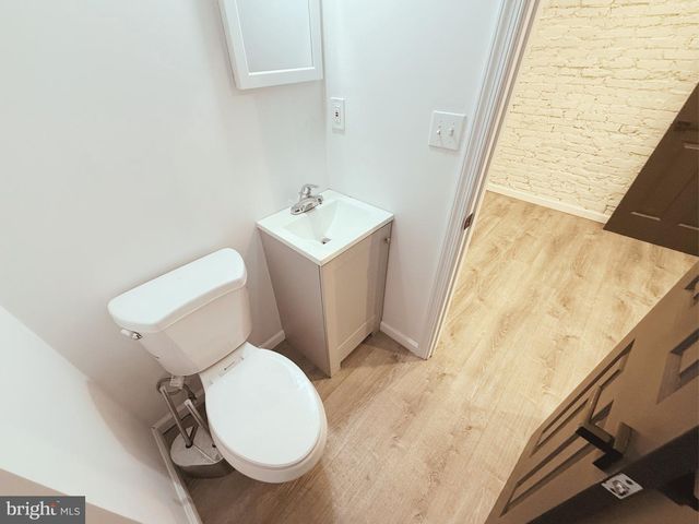 2142 PENROSE AVE, Baltimore, MD 21223