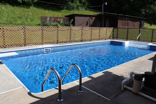 1528 Irondale Road, Big Stone Gap, VA 24219