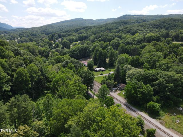1528 Irondale Road, Big Stone Gap, VA 24219