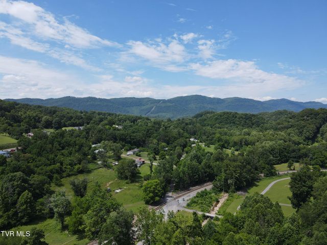 1528 Irondale Road, Big Stone Gap, VA 24219