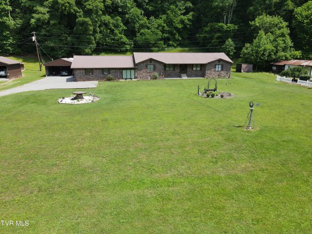 1528 Irondale Road, Big Stone Gap, VA 24219
