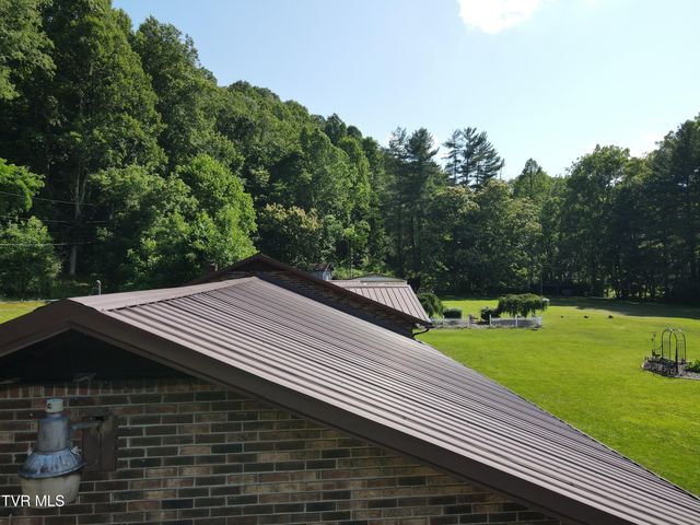 1528 Irondale Road, Big Stone Gap, VA 24219