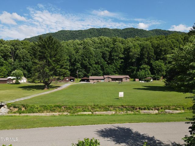 1528 Irondale Road, Big Stone Gap, VA 24219