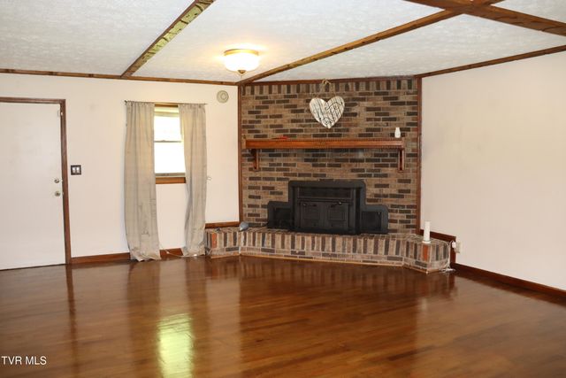 1528 Irondale Road, Big Stone Gap, VA 24219