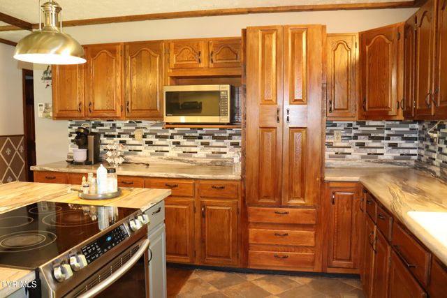 1528 Irondale Road, Big Stone Gap, VA 24219