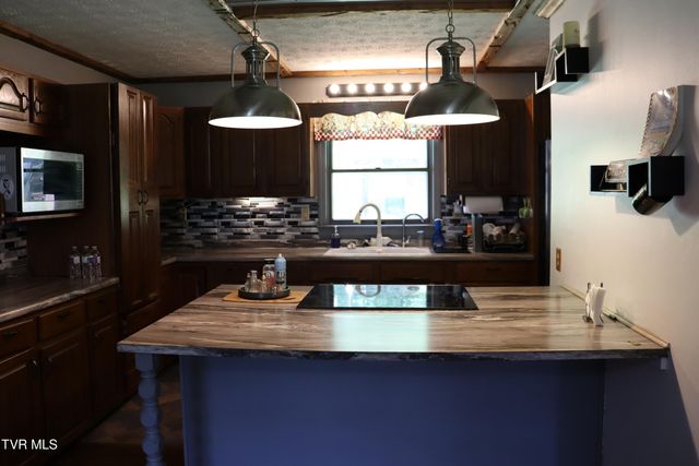1528 Irondale Road, Big Stone Gap, VA 24219