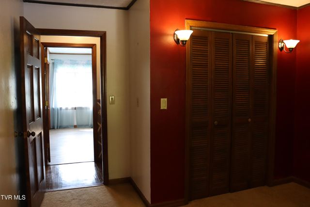 1528 Irondale Road, Big Stone Gap, VA 24219