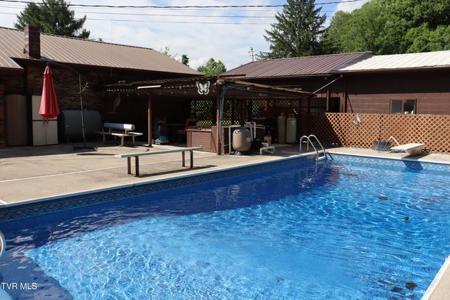 1528 Irondale Road, Big Stone Gap, VA 24219