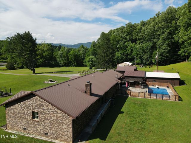 1528 Irondale Road, Big Stone Gap, VA 24219