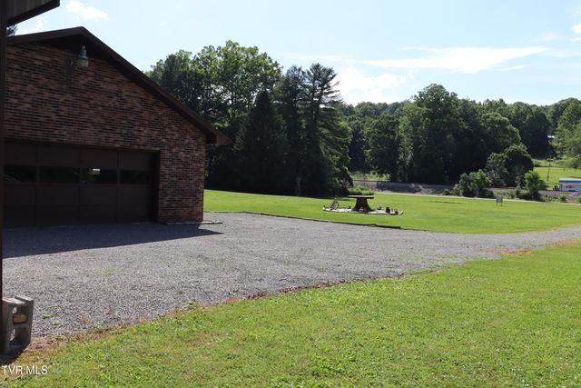 1528 Irondale Road, Big Stone Gap, VA 24219