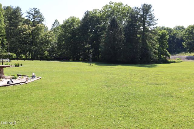 1528 Irondale Road, Big Stone Gap, VA 24219
