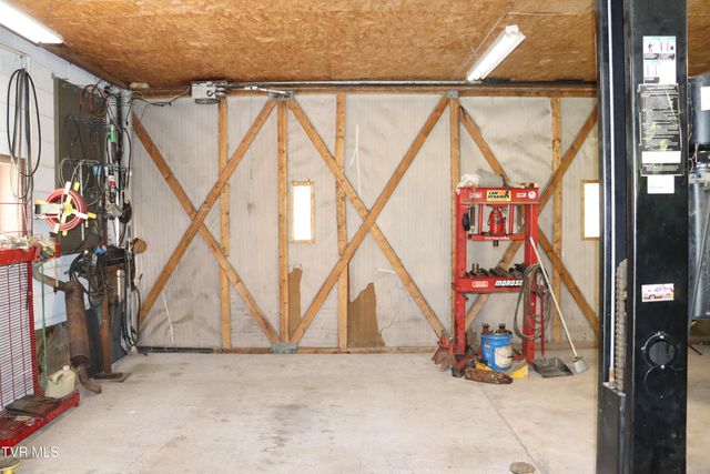 1528 Irondale Road, Big Stone Gap, VA 24219