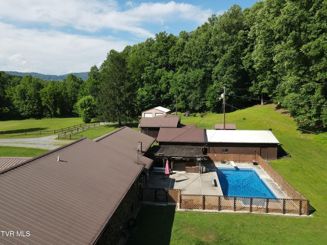 1528 Irondale Road, Big Stone Gap, VA 24219