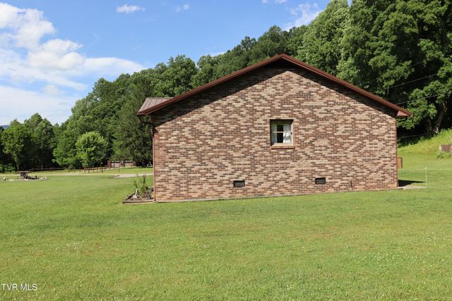 1528 Irondale Road, Big Stone Gap, VA 24219