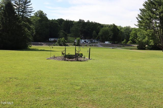 1528 Irondale Road, Big Stone Gap, VA 24219