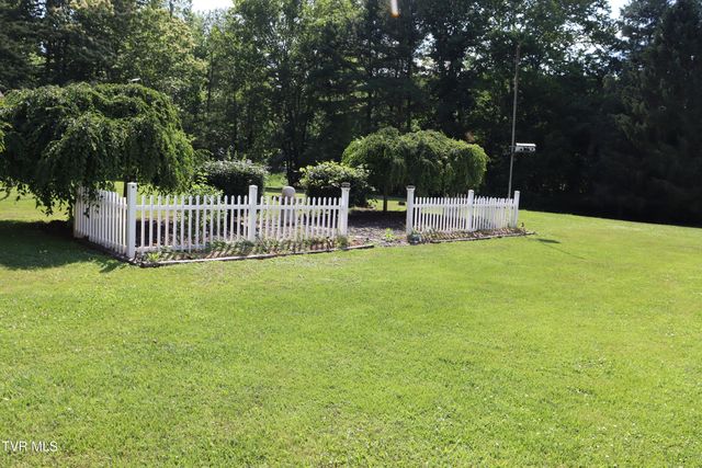 1528 Irondale Road, Big Stone Gap, VA 24219