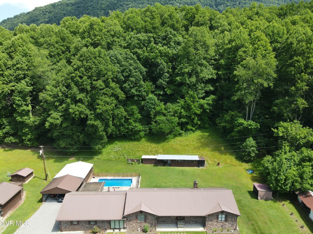 1528 Irondale Road, Big Stone Gap, VA 24219