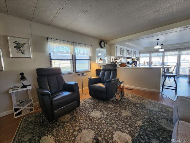 729 W 17th Avenue W, Longmont, CO 80501