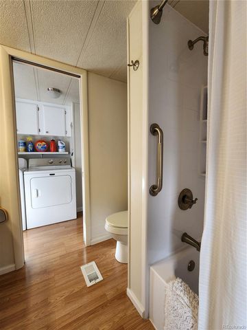 729 W 17th Avenue W, Longmont, CO 80501