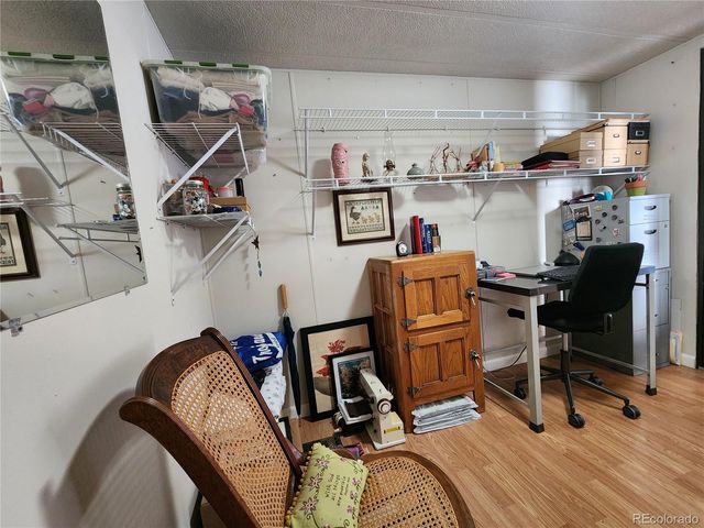 729 W 17th Avenue W, Longmont, CO 80501