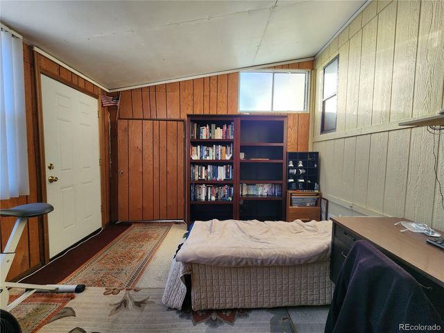 729 W 17th Avenue W, Longmont, CO 80501