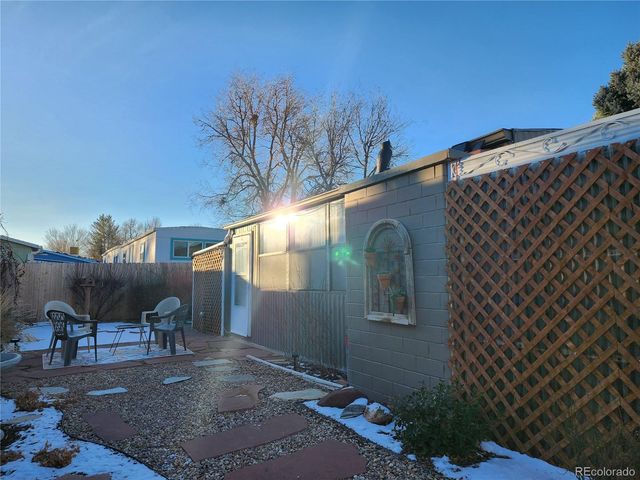 729 W 17th Avenue W, Longmont, CO 80501