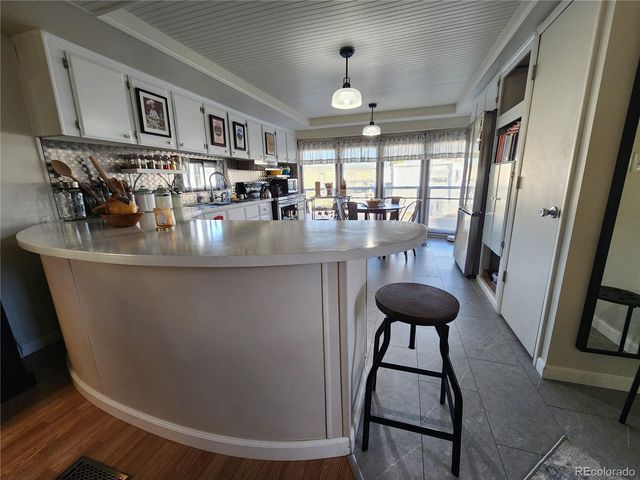 729 W 17th Avenue W, Longmont, CO 80501