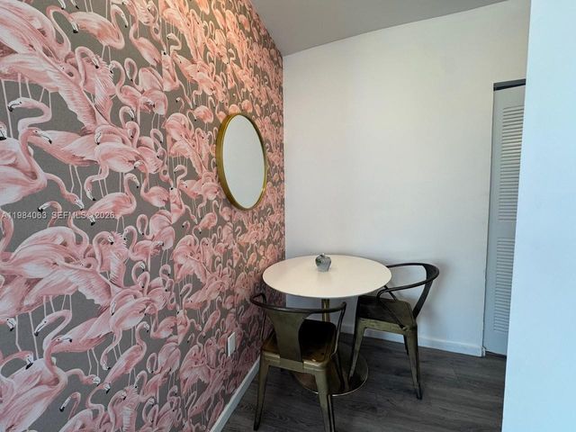 810 7th St 207, Miami Beach, FL 33139