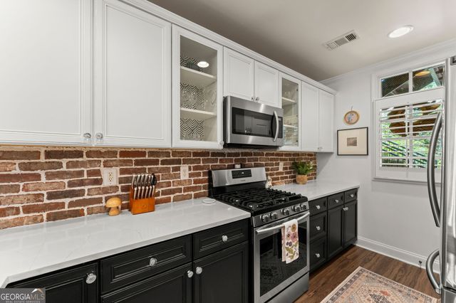 812 Creek View Lane, Roswell, GA 30075