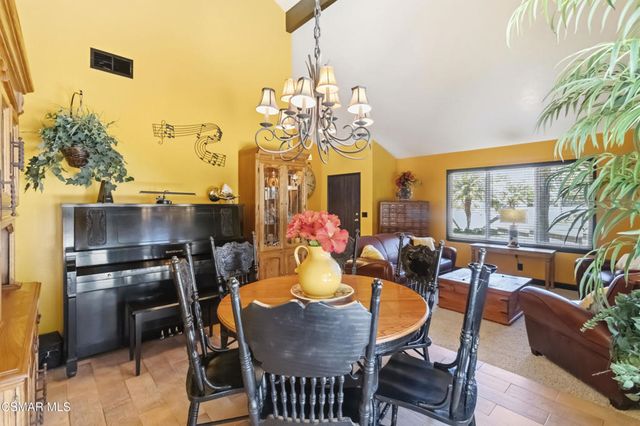 2624 Sasha Court, Simi Valley, CA 93063