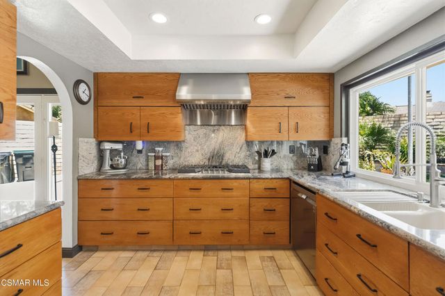 2624 Sasha Court, Simi Valley, CA 93063