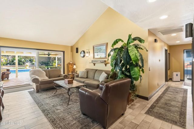 2624 Sasha Court, Simi Valley, CA 93063