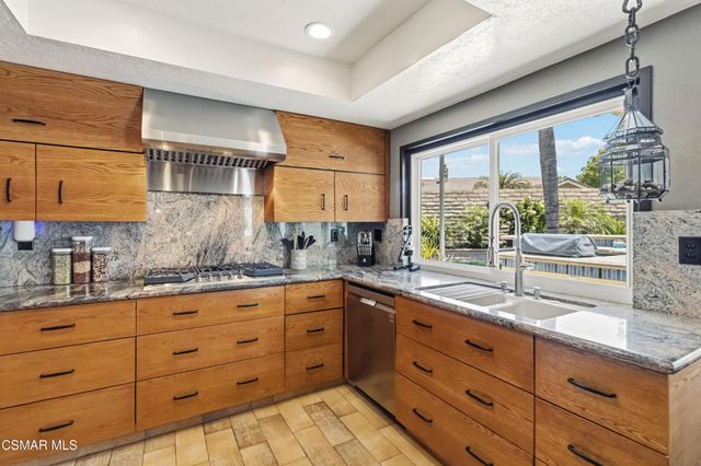 2624 Sasha Court, Simi Valley, CA 93063