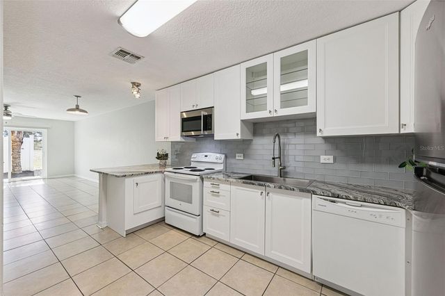 238 RIDGECREST LOOP, Minneola, FL 34715