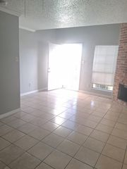 9459 Olde Towne Row, Dallas, TX 75227