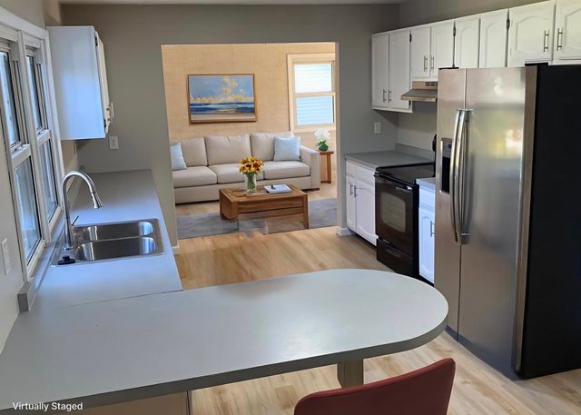 1350 Sebring Way, Carbondale, IL 62901