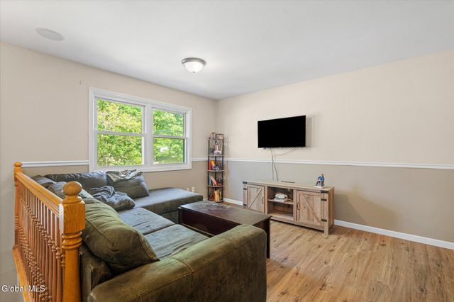 11 Greybirch Trail, Ballston Spa, NY 12020