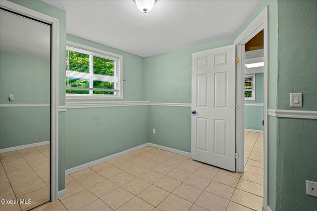 11 Greybirch Trail, Ballston Spa, NY 12020