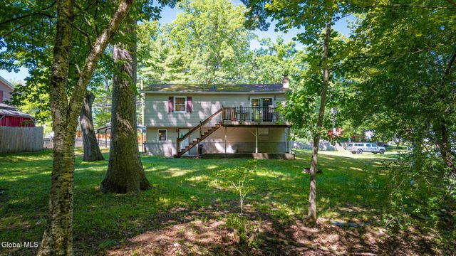 11 Greybirch Trail, Ballston Spa, NY 12020