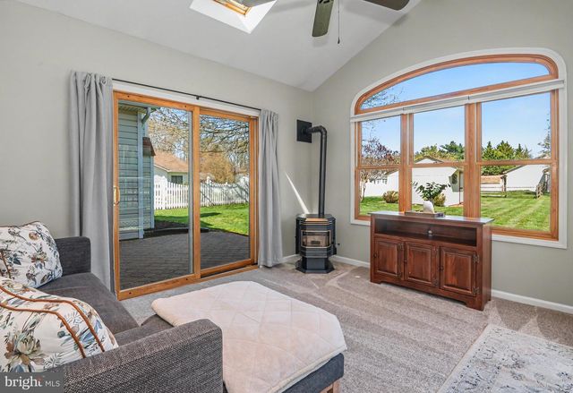 119 MARY DR, Newark, DE 19702