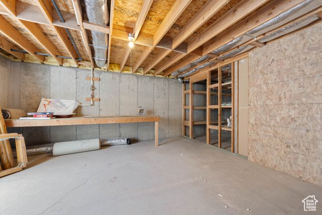 3712 N 250 E, Enoch, UT 84721