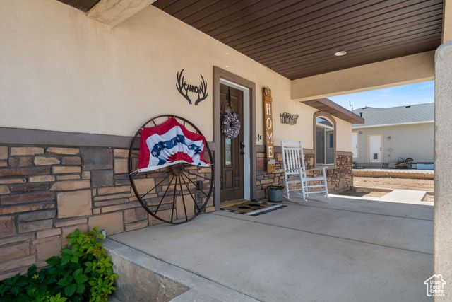 3712 N 250 E, Enoch, UT 84721