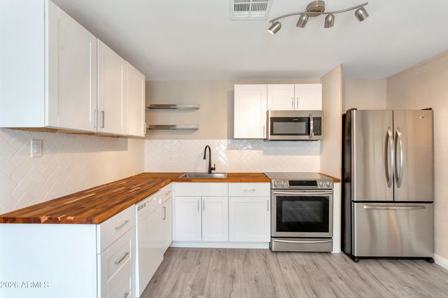 1716 W HADLEY Street, Phoenix, AZ 85007