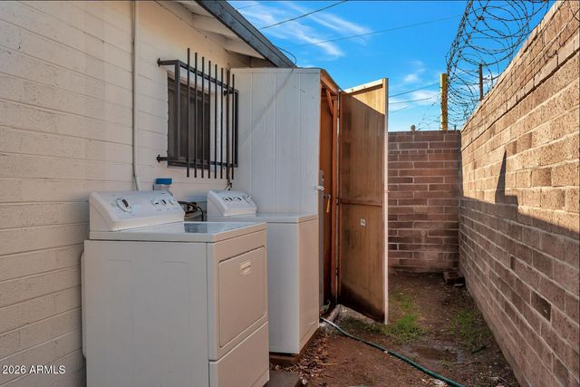 1716 W HADLEY Street, Phoenix, AZ 85007