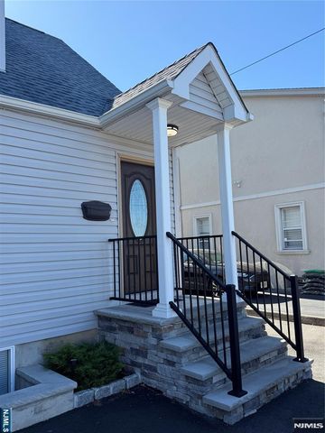 32 6th, Wood Ridge, NJ 07075